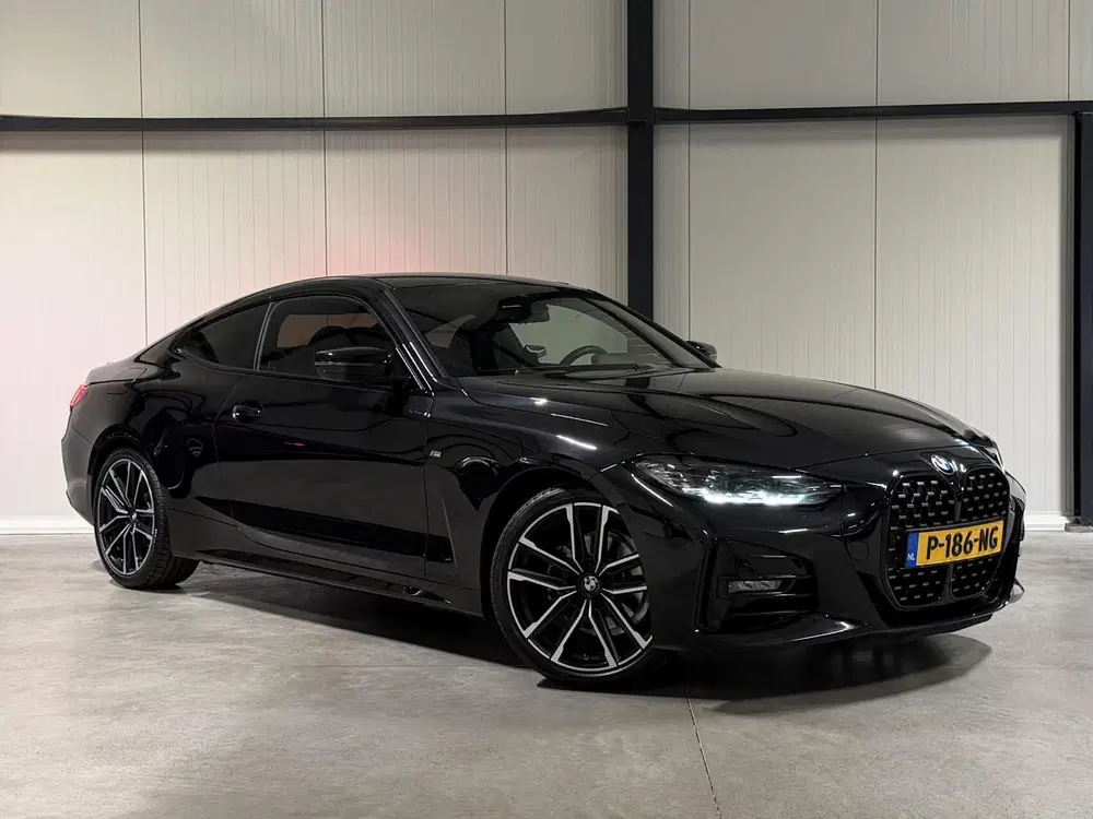 BMW 4-serie 4-serie Coupé 420i M-sport High Executive uit 2022, foto 18