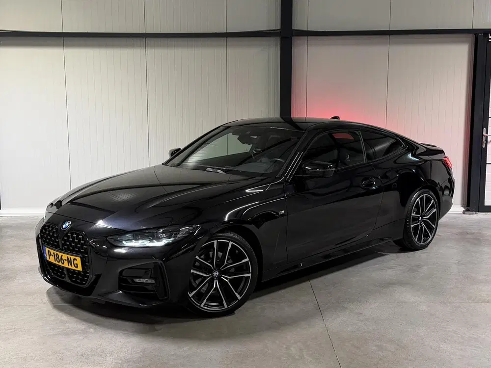 BMW 4-serie 4-serie Coupé 420i M-sport High Executive uit 2022, foto 4