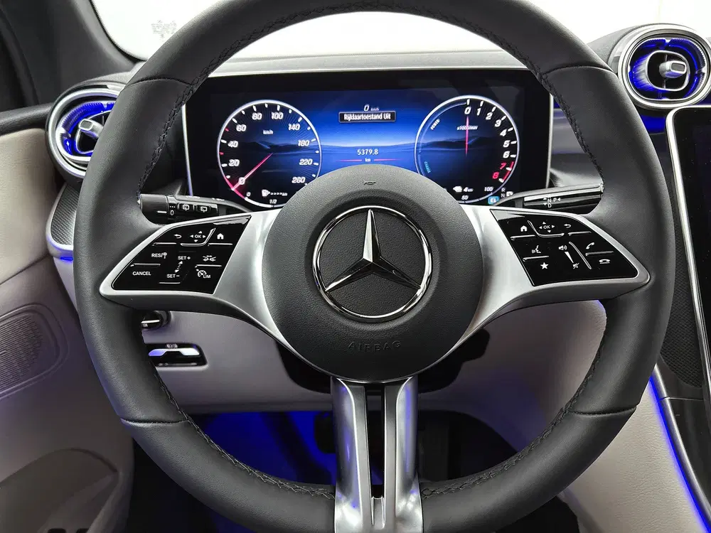 Mercedes-Benz GLC 300 e 4MATIC Plug-In Hybride uit 2025, foto 18