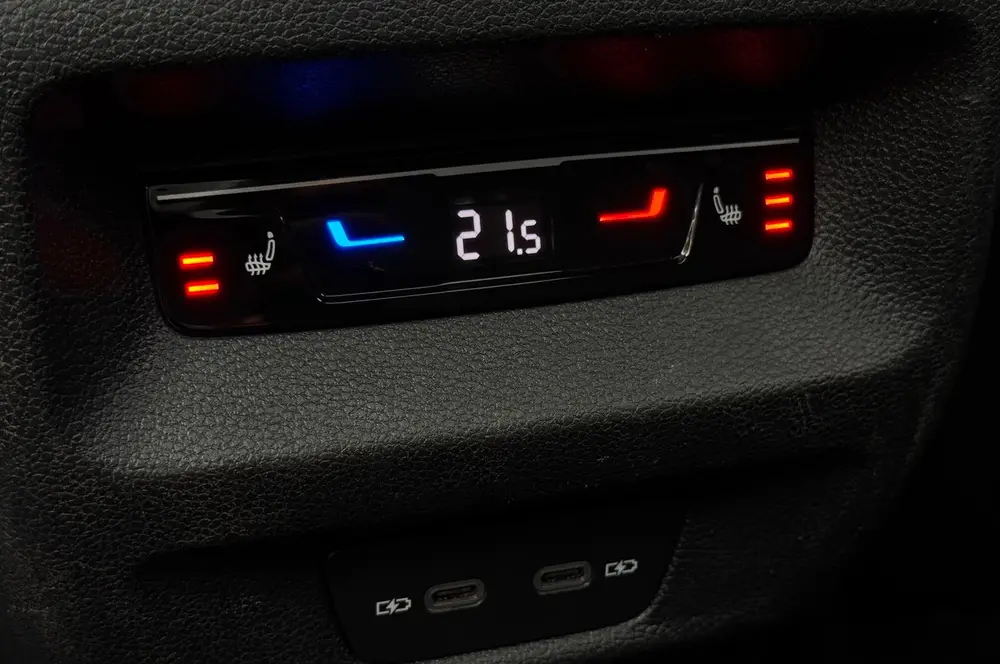 Volkswagen Tiguan 1.5 eTSI R-Line Pano Leder H/K 360' HUD Tr uit 2024, foto 14