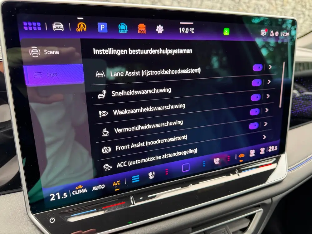 Volkswagen Tiguan 1.5 eTSI R-Line Pano Leder H/K 360' HUD Tr uit 2024, foto 17