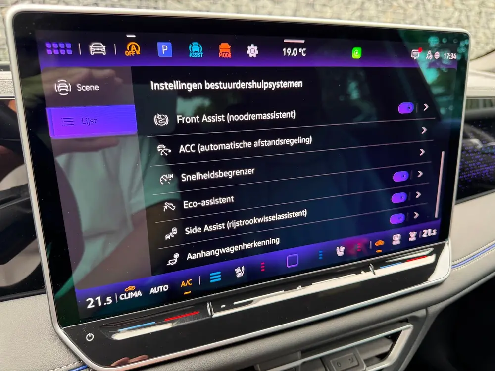 Volkswagen Tiguan 1.5 eTSI R-Line Pano Leder H/K 360' HUD Tr uit 2024, foto 18