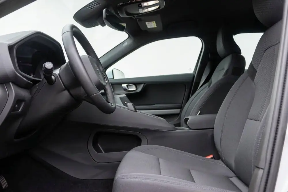 Polestar 2 Long Range Single Motor 82kWh 94 uit 2024, foto 12