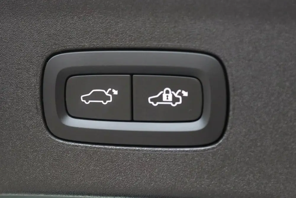 Polestar 2 Long Range Single Motor 82kWh 94 uit 2024, foto 15
