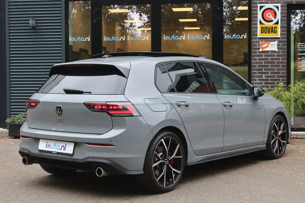 Volkswagen Golf 8.5 2.0 TSI 195kW GTI Pano/IQ.Light/Keyless/ uit 2024, foto 2