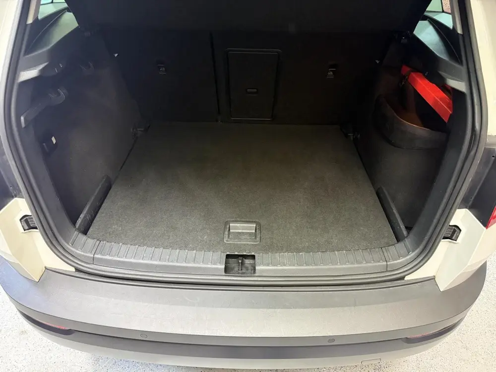 Skoda Karoq 1.6 TDI Clever Edition uit 2019, foto 12