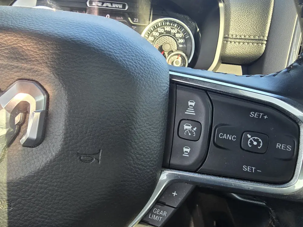 Dodge Ram 1500 5.7 V8 Laramie Night | LPG | Trekhaak | Pano uit 2021, foto 17