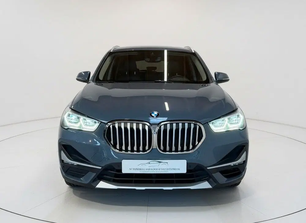 BMW X1 XDrive25e X-line uit 2021, foto 3