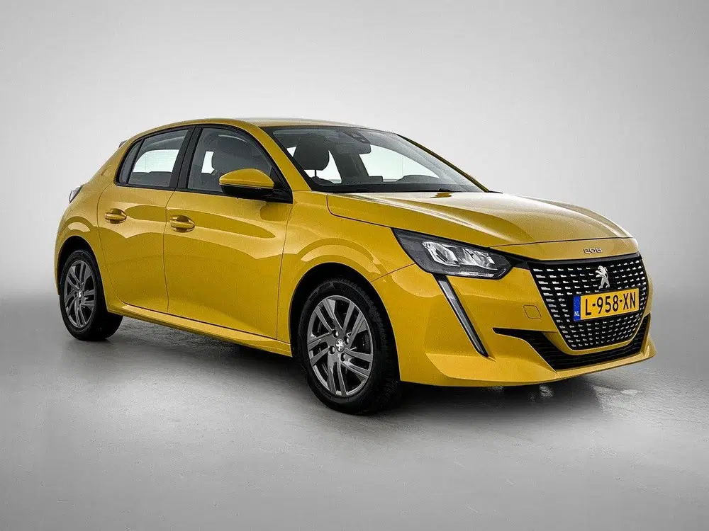Peugeot 208 100pk Active Pack uit 2021, foto 2