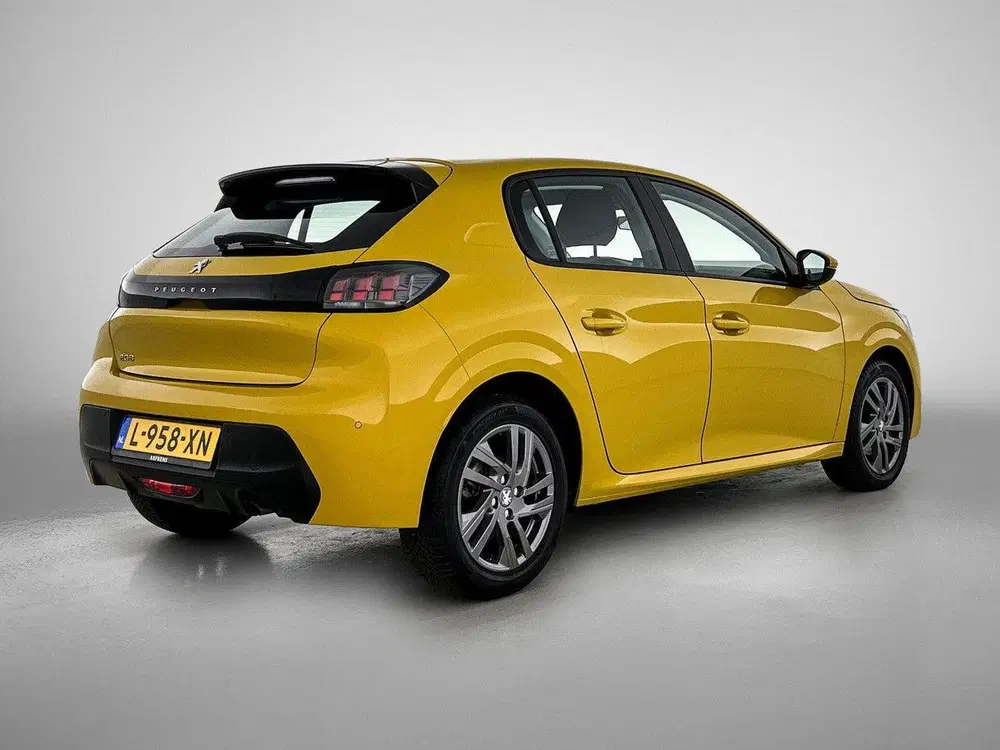 Peugeot 208 100pk Active Pack uit 2021, foto 8