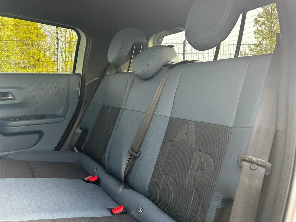 Fiat Grande Panda Hybrid 100 pk Automaat Icon uit 2025, foto 15