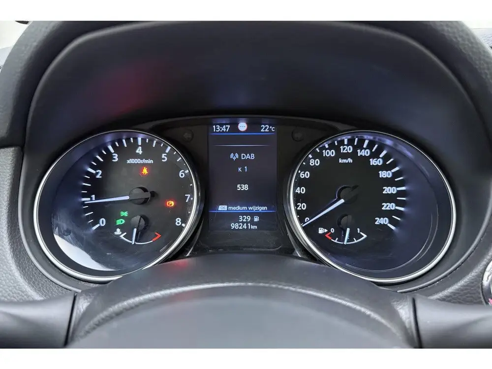 Nissan Qashqai 1.3 DIG-T N-Connecta | Trekhaak | Panoramadak uit 2019, foto 20