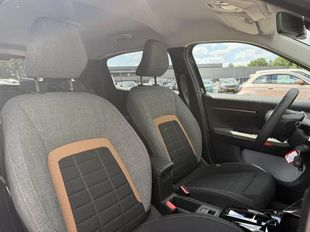 Citroën C3 Aircross 1.2 Hybrid 145pk Plus Camera uit 2025, foto 6