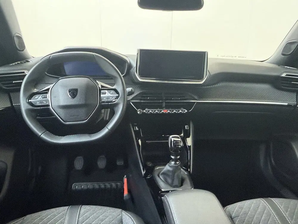 Peugeot 2008 1.2 PureTech 100 Allure uit 2025, foto 5
