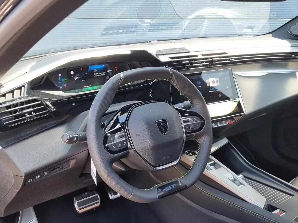 Peugeot 408 1.6 GT Exclusive Plug-In Hybrid 240 uit 2026, foto 17