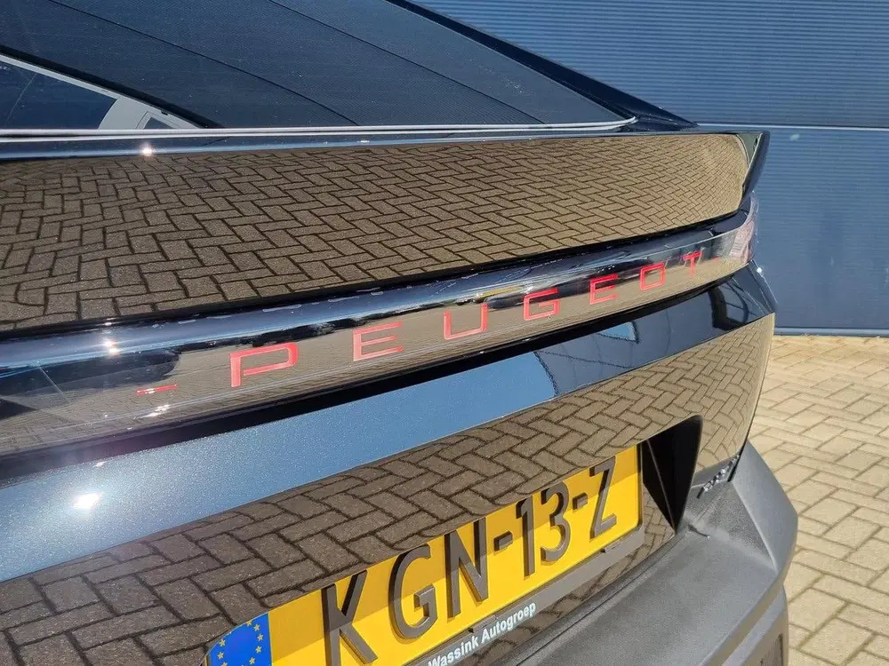 Peugeot 408 1.6 GT Exclusive Plug-In Hybrid 240 uit 2026, foto 18