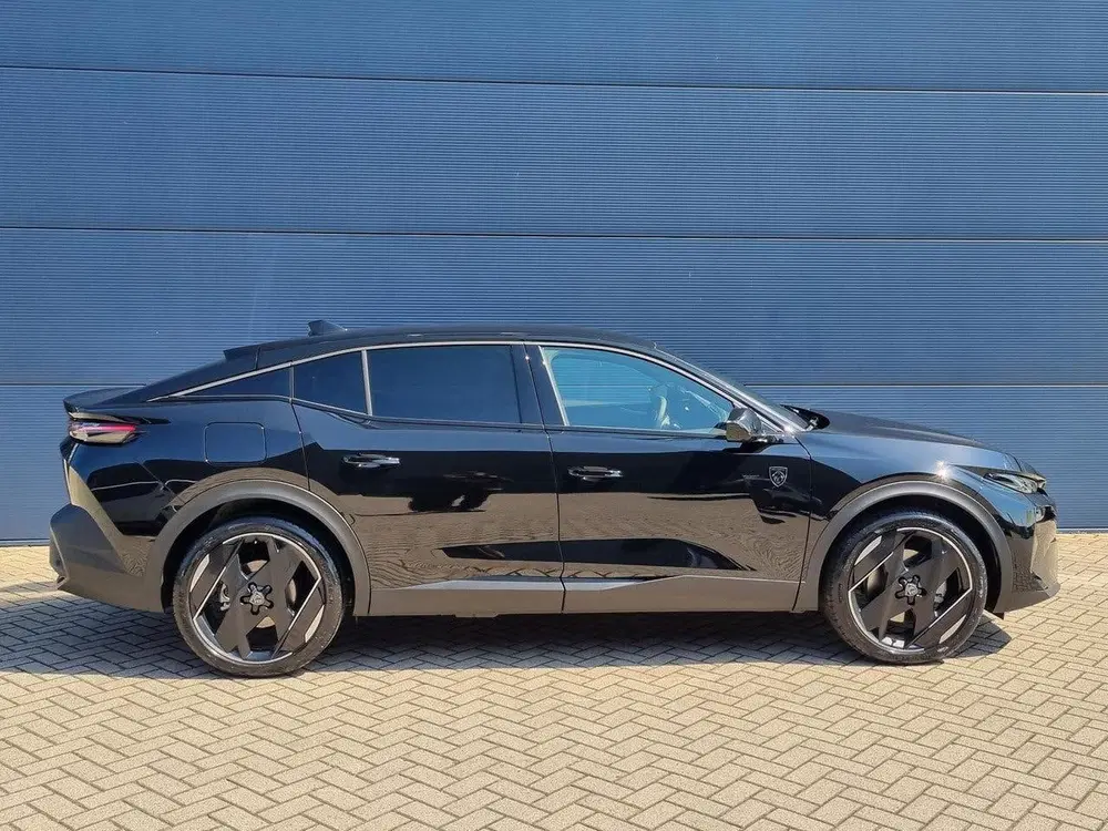 Peugeot 408 1.6 GT Exclusive Plug-In Hybrid 240 uit 2026, foto 4