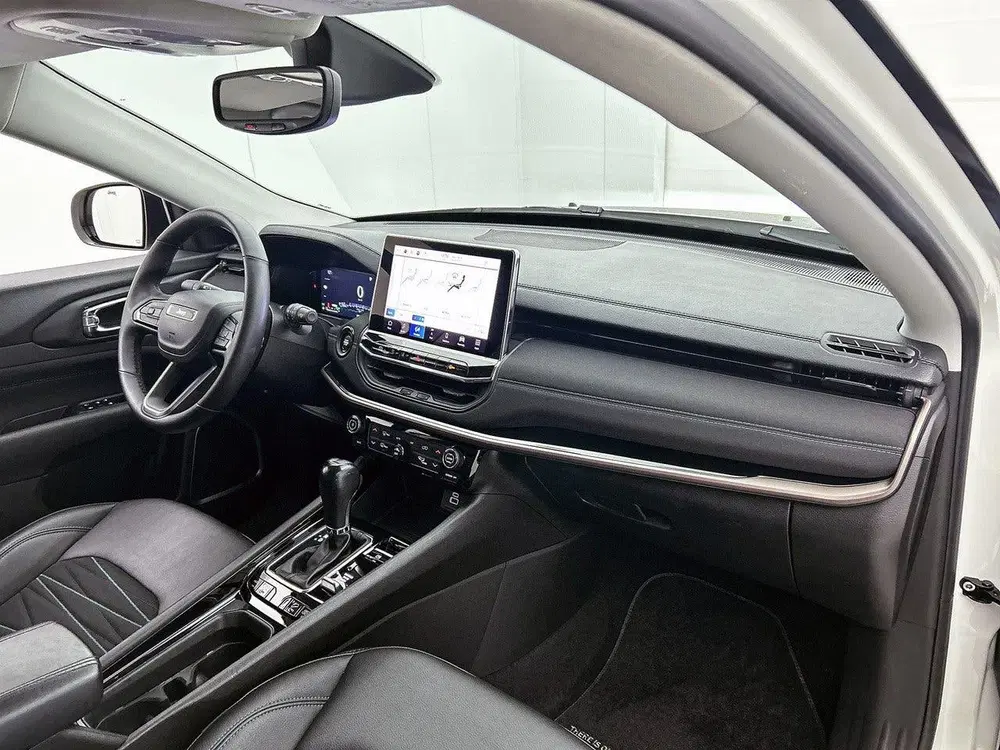 Jeep Compass 4xe Plug-in Hybrid Electric Upland 240pk A uit 2023, foto 12