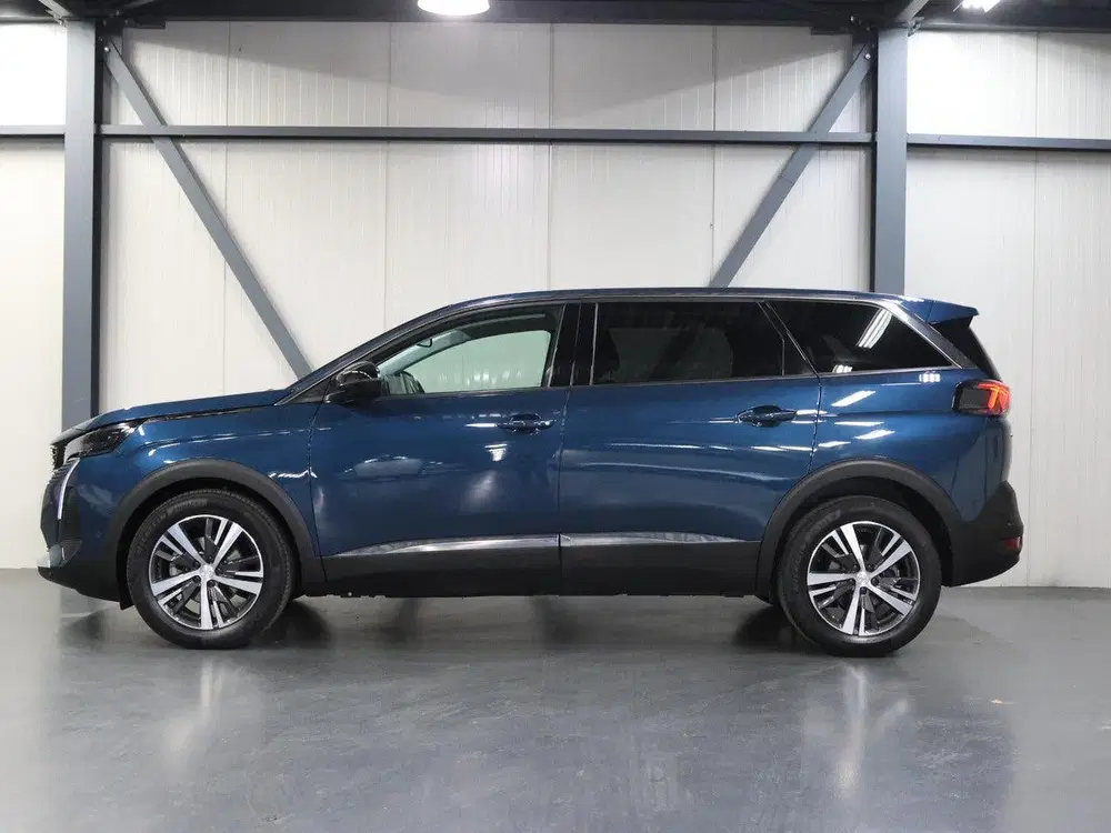 Peugeot 5008 130PK Allure uit 2022, foto 2