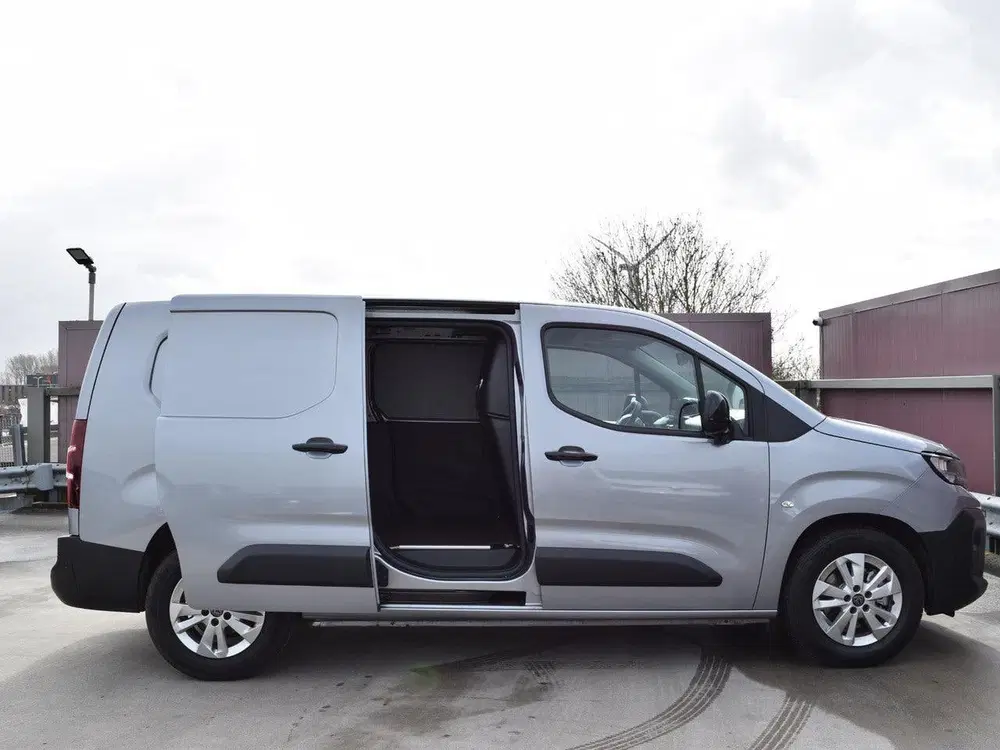 Peugeot E-Partner 136 L2 50 kWh uit 2026, foto 4