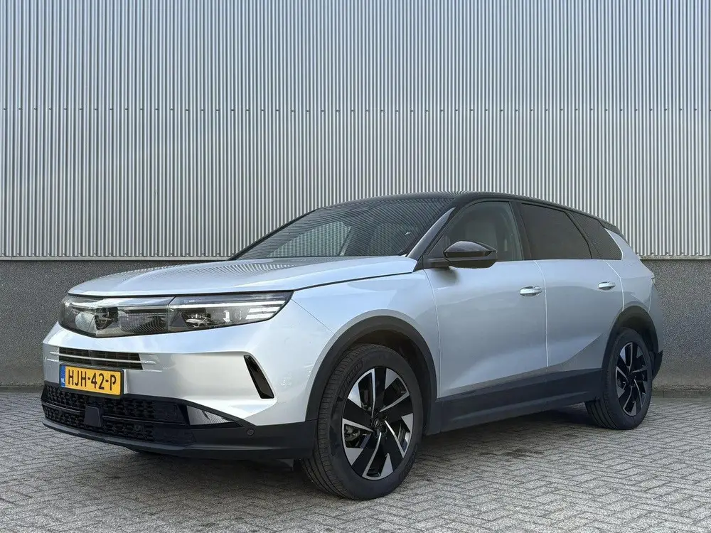 Opel Grandland 1.2 Turbo Hybrid GS uit 2025