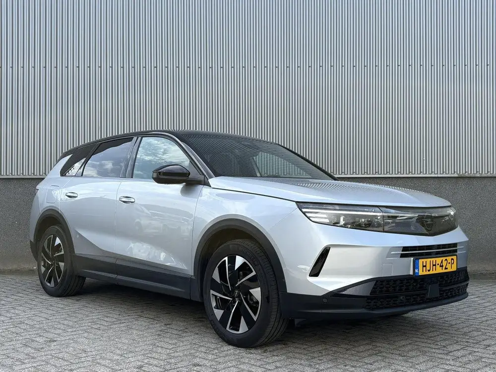 Opel Grandland 1.2 Turbo Hybrid GS uit 2025, foto 3