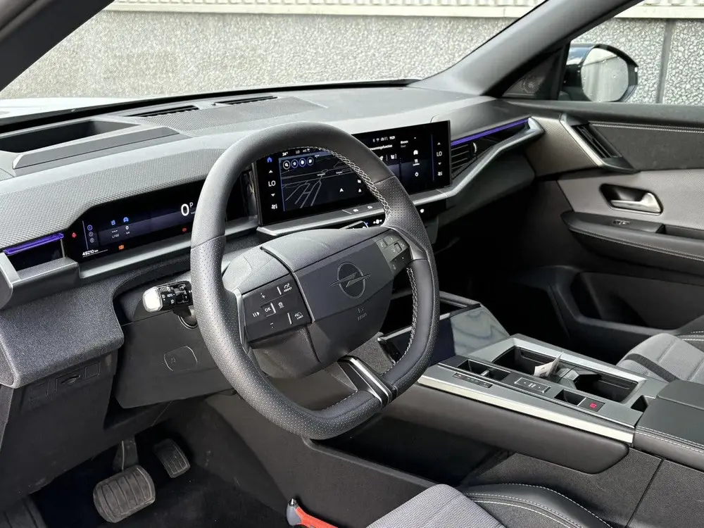 Opel Grandland 1.2 Turbo Hybrid GS uit 2025, foto 9