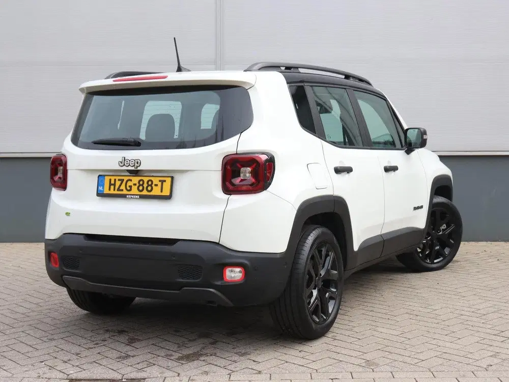 Jeep Renegade 1.5 130pk e-Hybrid Summit uit 2025, foto 3