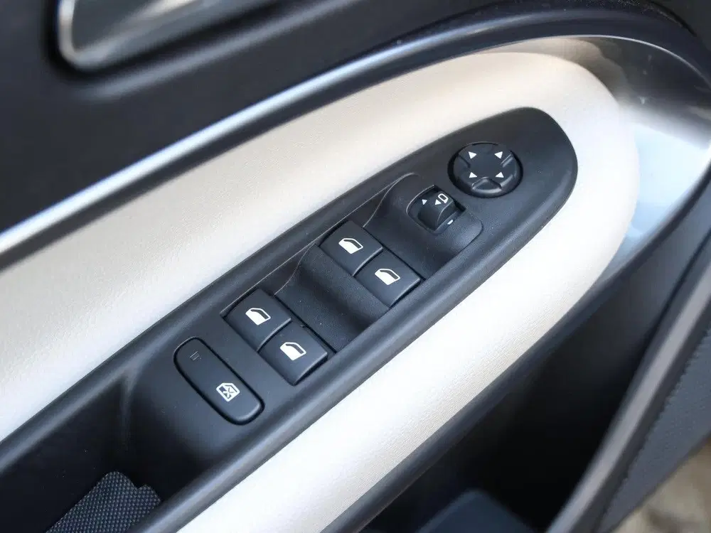 Fiat 600 La Prima 110pk Hybrid uit 2025, foto 18