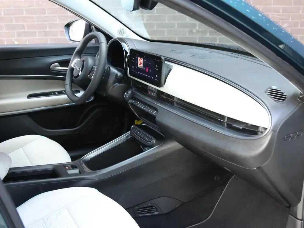 Fiat 600 La Prima 110pk Hybrid uit 2025, foto 5