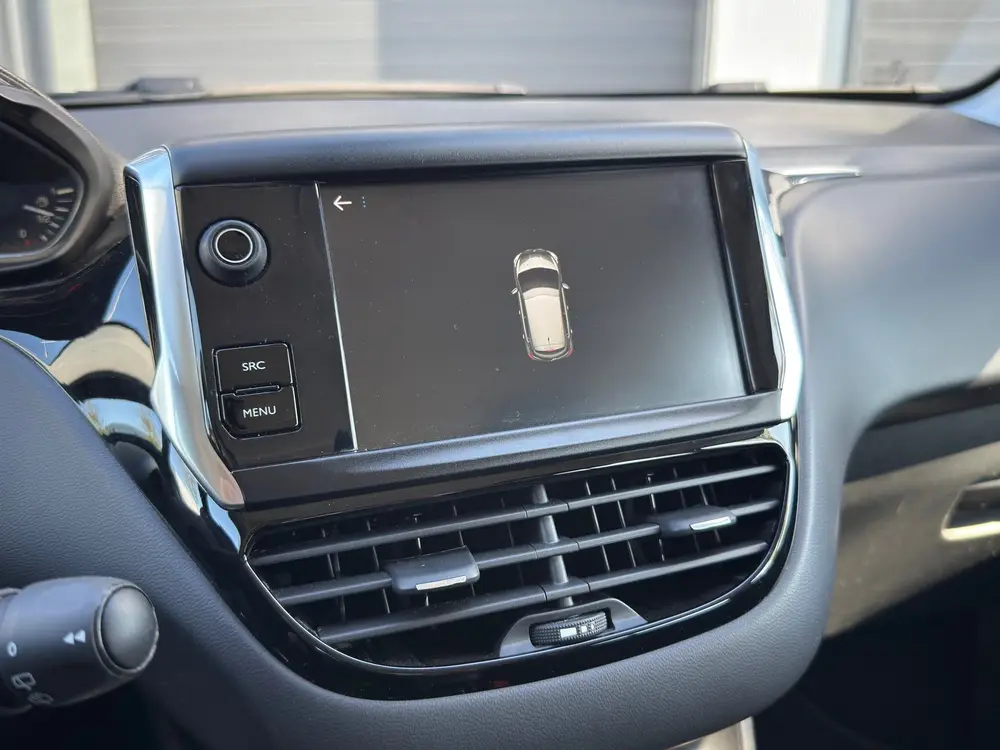 Peugeot 208 1.2 PureTech Signature / LAGE KM / NAP / CARPLAY uit 2019, foto 18