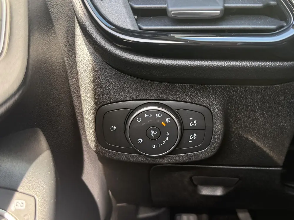 Ford Fiesta 1.1 Trend uit 2019, foto 17