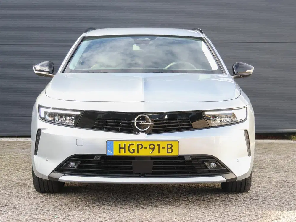Opel Astra Sports Tourer Business Edition 110 pk uit 2025, foto 4