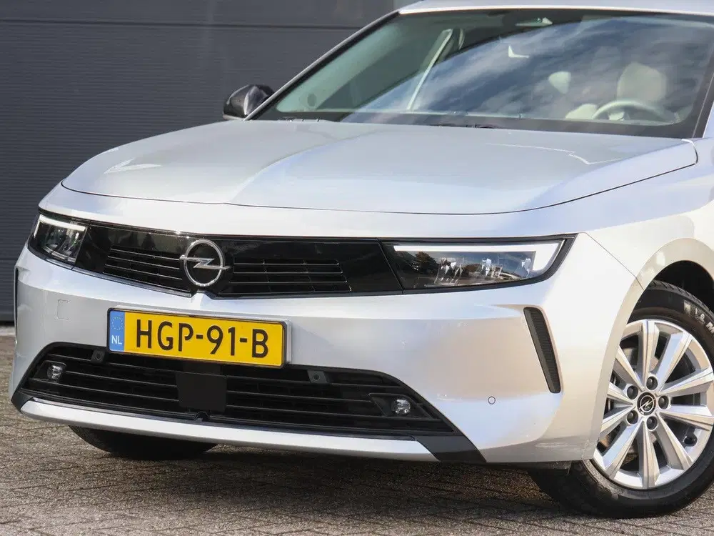 Opel Astra Sports Tourer Business Edition 110 pk uit 2025, foto 6