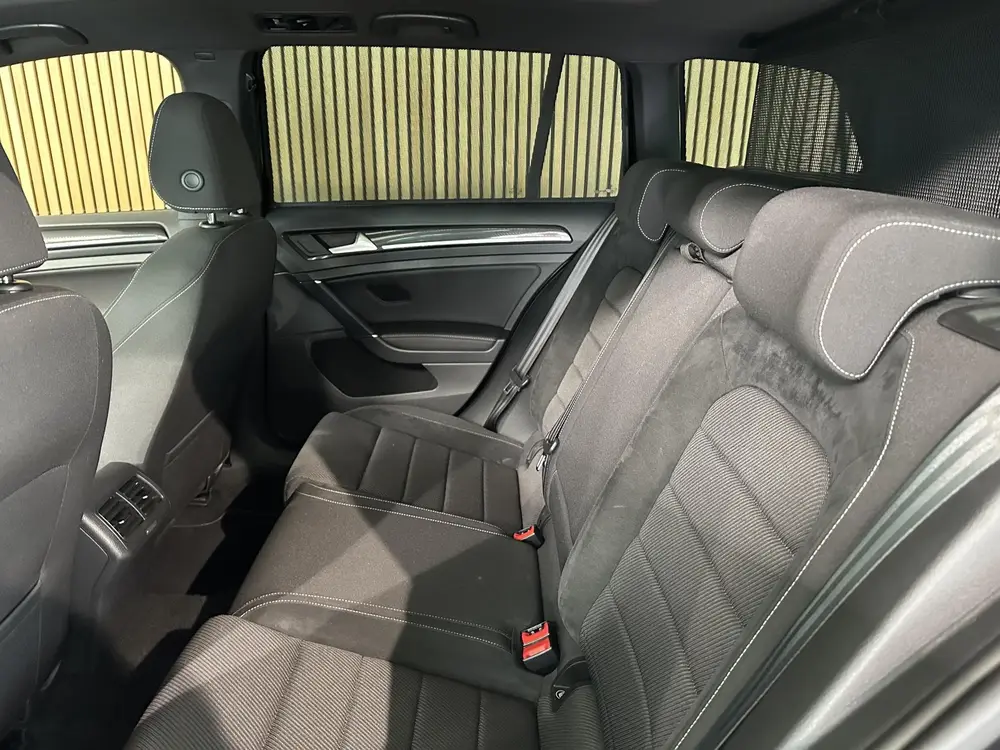 Volkswagen Golf 2.0 TSI 4Motion R 300 PK Schuif/kantel dak | uit 2020, foto 10