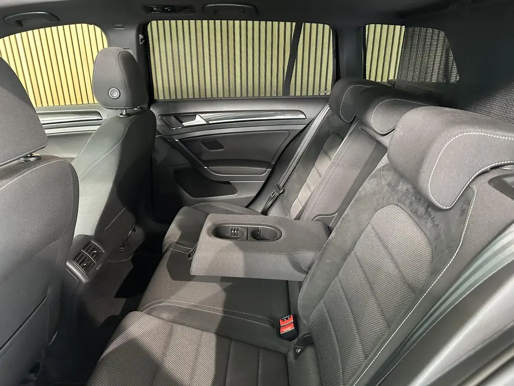 Volkswagen Golf 2.0 TSI 4Motion R 300 PK Schuif/kantel dak | uit 2020, foto 13
