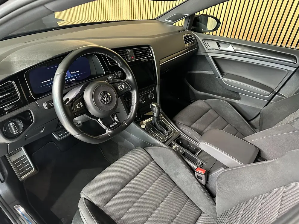 Volkswagen Golf 2.0 TSI 4Motion R 300 PK Schuif/kantel dak | uit 2020, foto 3