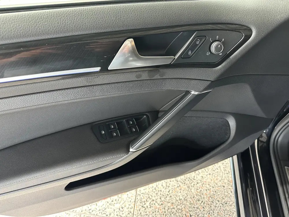 Volkswagen Golf 2.0 TSI 4Motion R 300 PK Schuif/kantel dak | uit 2020, foto 9
