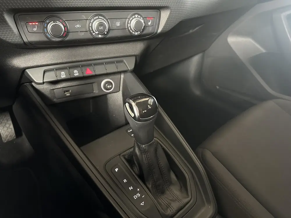 Audi A1 30 TFSI LED verlichting | Navi | Stoelverwarming uit 2019, foto 14