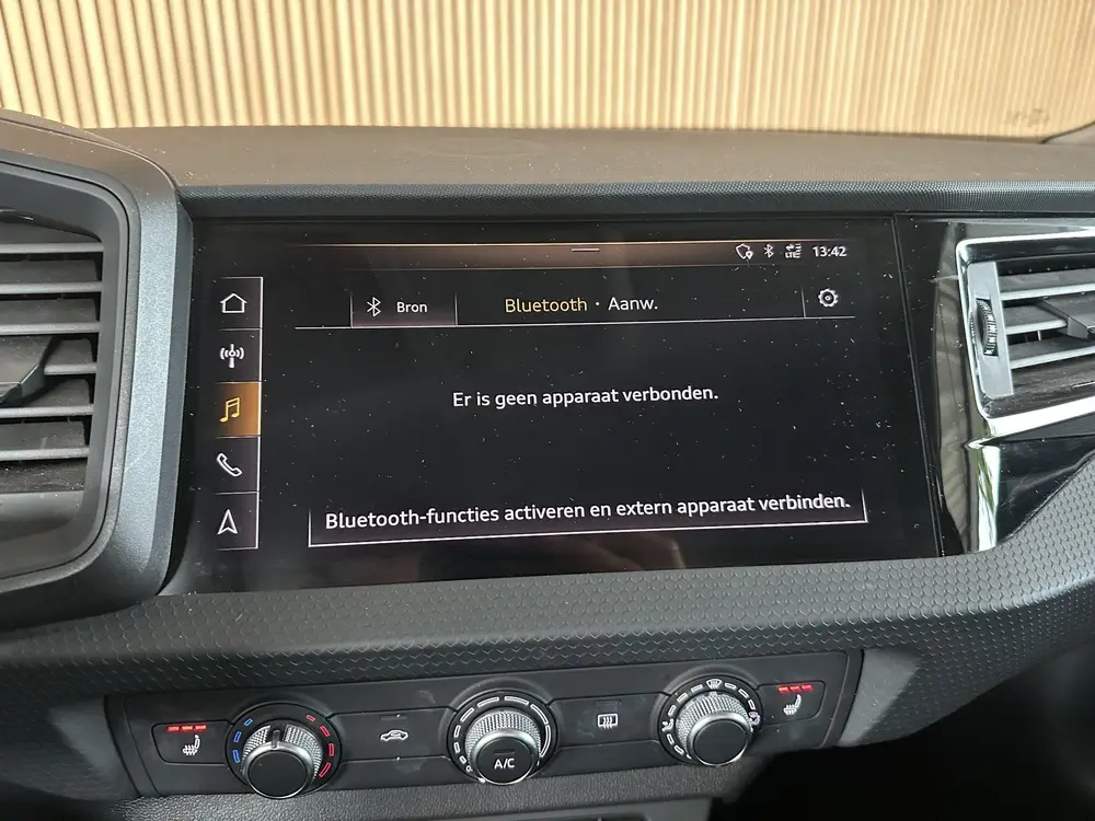Audi A1 30 TFSI LED verlichting | Navi | Stoelverwarming uit 2019, foto 16