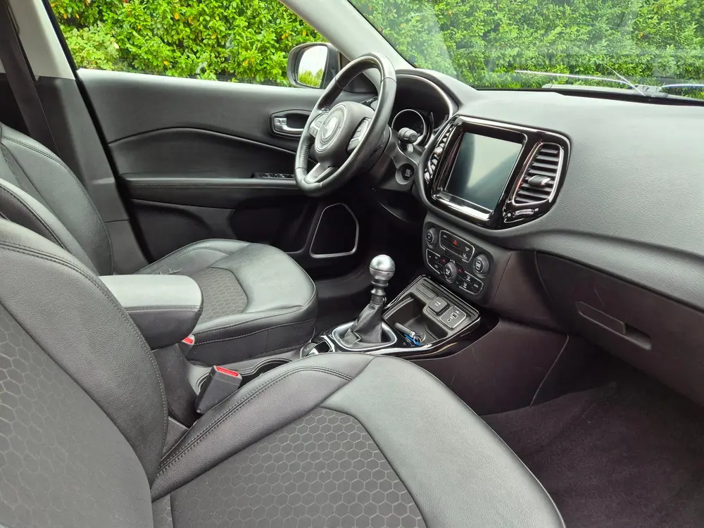 Jeep Compass 1.3T Night Eagle Liberty Edition - Stoel en Stu uit 2020, foto 7