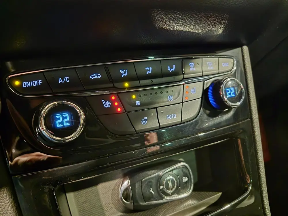 Opel Astra Sports Tourer 1.0 Turbo Innovation - Navigatie uit 2019, foto 12