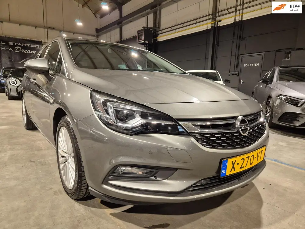 Opel Astra Sports Tourer 1.0 Turbo Innovation - Navigatie uit 2019, foto 16