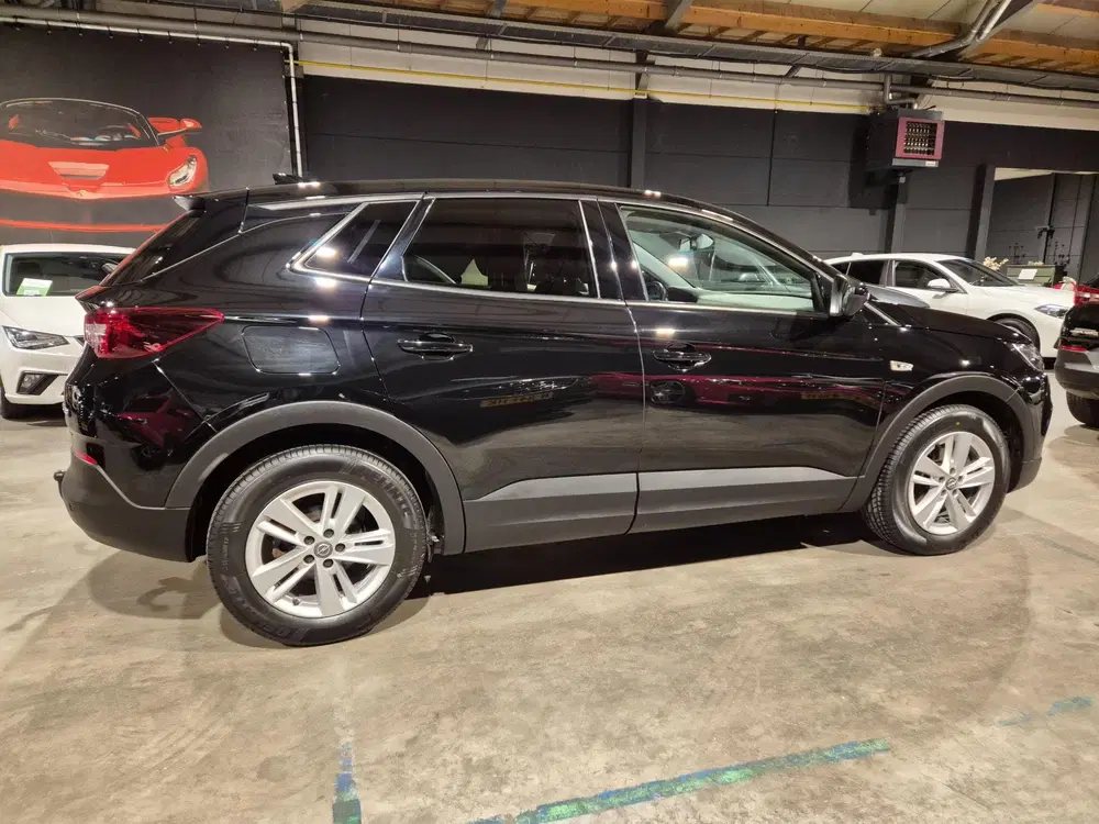 Opel Grandland X 1.2 Turbo Business Edition uit 2021, foto 3