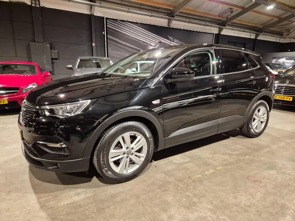 Opel Grandland X 1.2 Turbo Business Edition uit 2021, foto 6