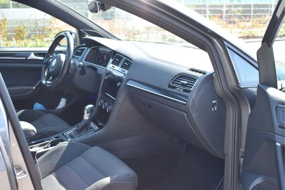Volkswagen Golf 2.0 TSI 4Motion R 301PK Climate | LM Velgen uit 2019, foto 12