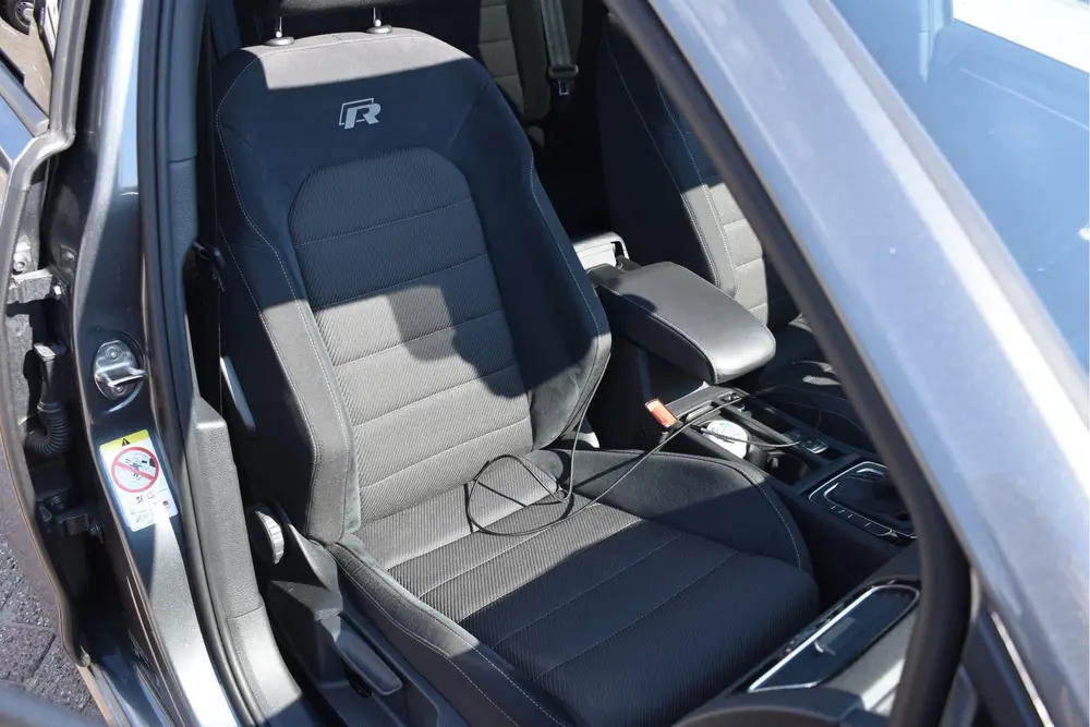 Volkswagen Golf 2.0 TSI 4Motion R 301PK Climate | LM Velgen uit 2019, foto 13