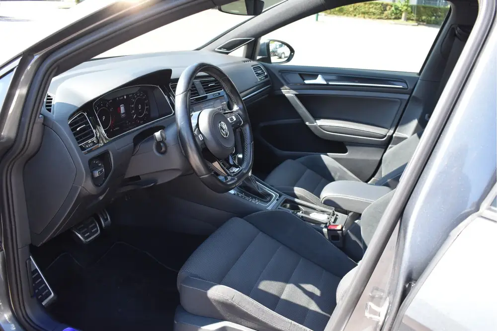 Volkswagen Golf 2.0 TSI 4Motion R 301PK Climate | LM Velgen uit 2019, foto 16
