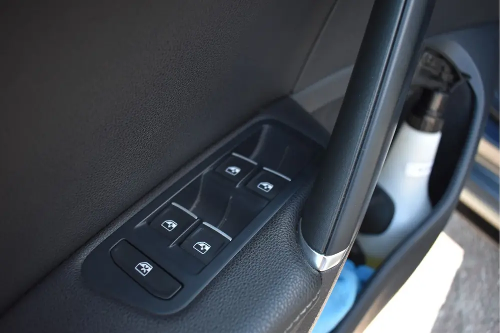 Volkswagen Golf 2.0 TSI 4Motion R 301PK Climate | LM Velgen uit 2019, foto 18