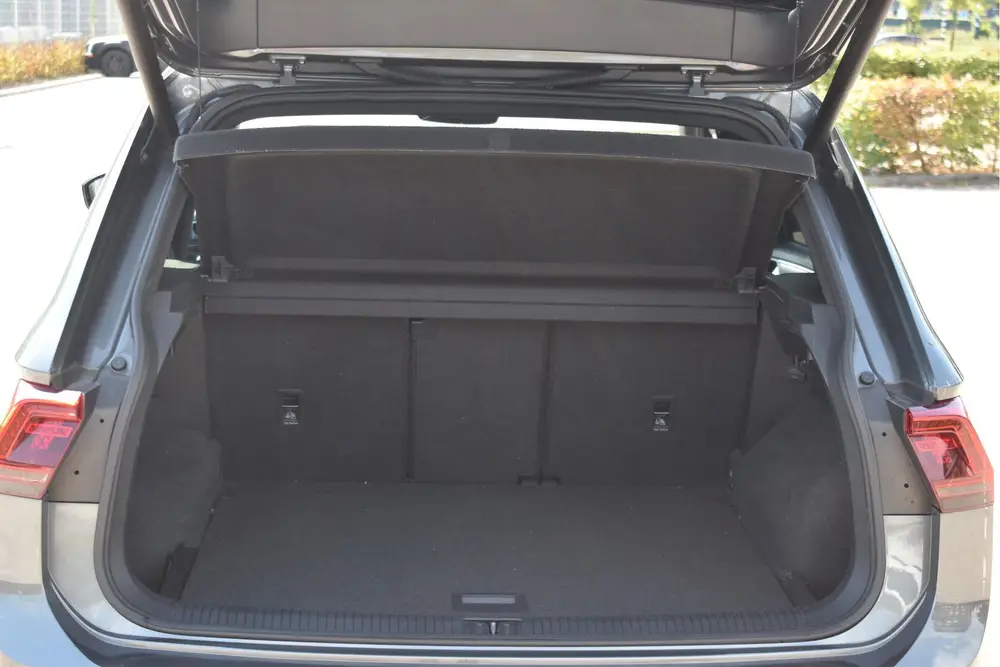 Volkswagen Tiguan 1.5 TSI ACT Highline Business 3x R-Line Bl uit 2020, foto 14
